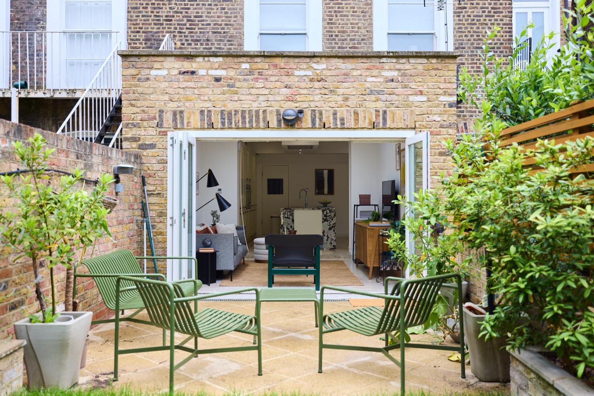 The Camden Park Place - Lovely 4bdr Flat With Garden *